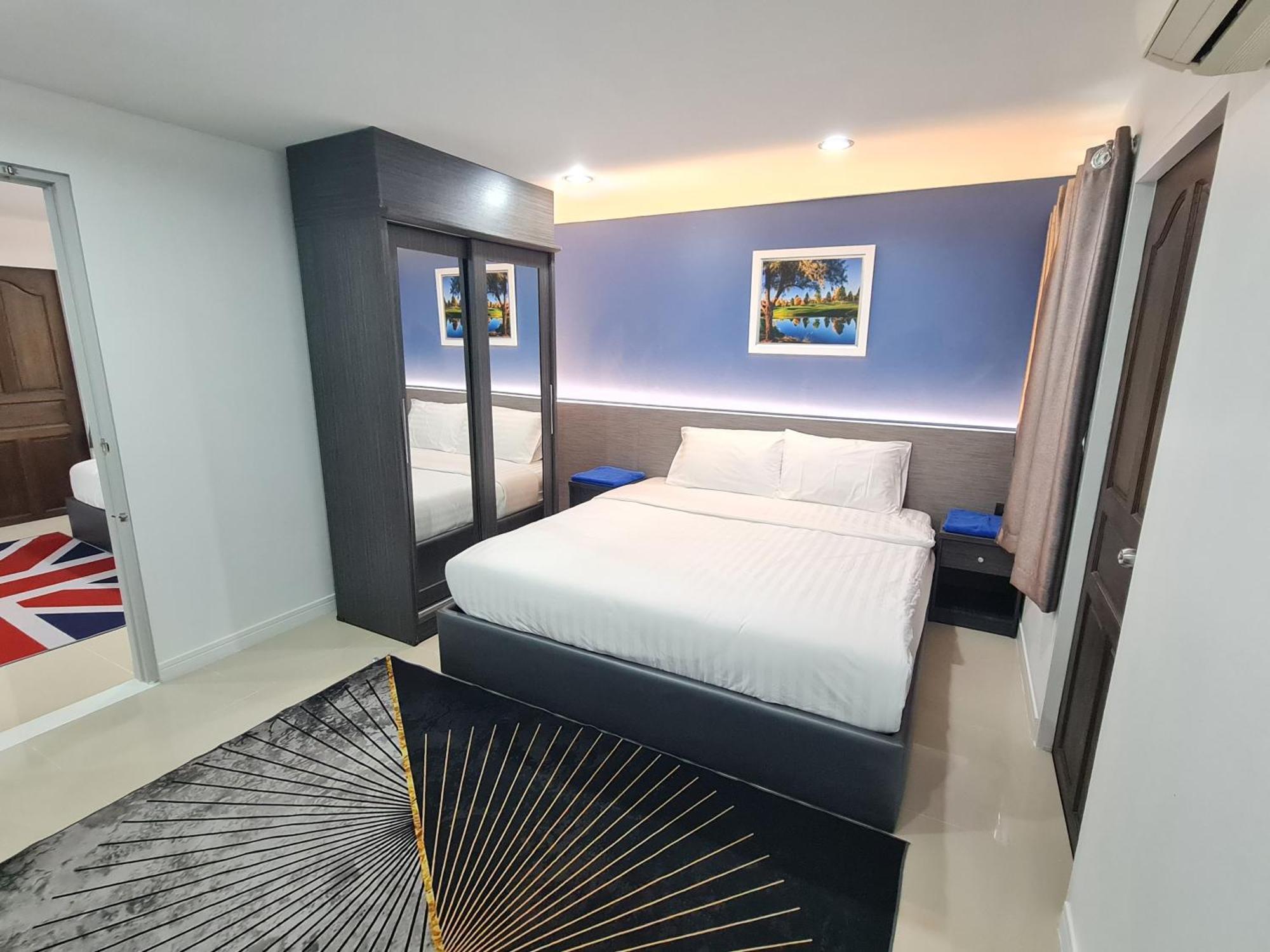Poonsuk Place Hotel Bangkok Exterior photo